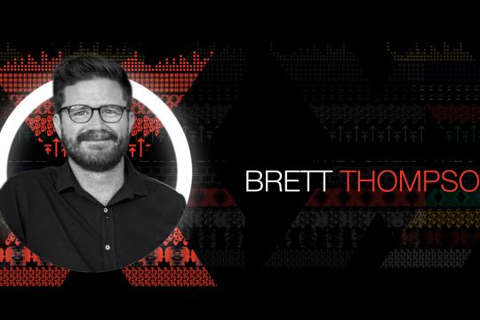 Brett Thompson takes to the TEDxCapeTown stage in 2021.